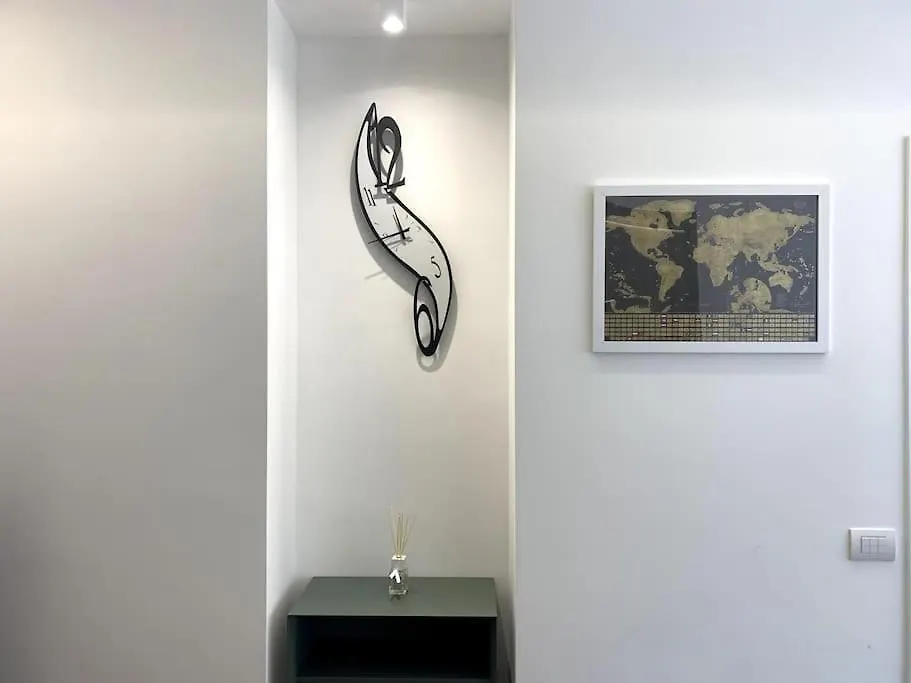Apartment Splendido Bilocale In Zona Centrale Milan Italy